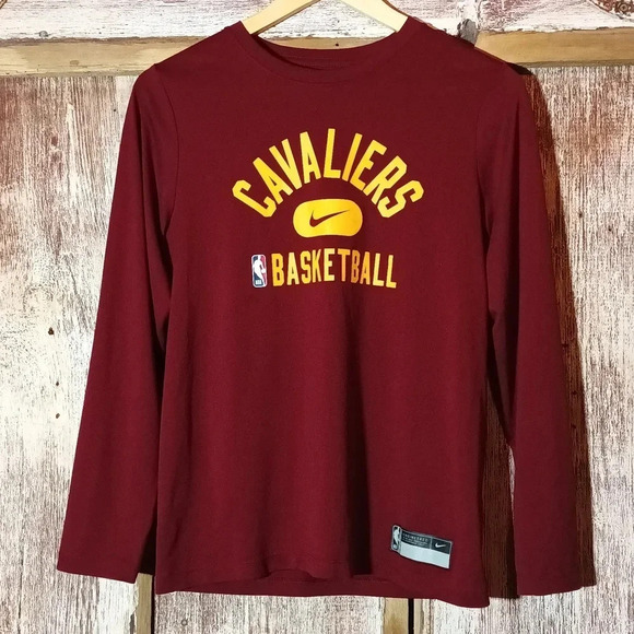 Nike dri-fit Cavaliers  crew neck burgundy yellow sports tee boys 14-16 L - Picture 1 of 7